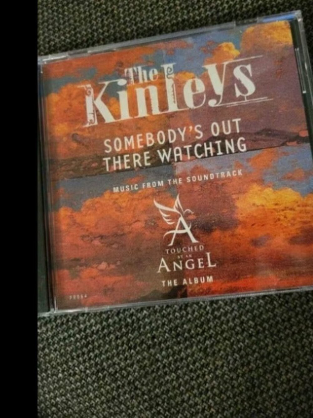 The kinleys somebody's out there watching cd